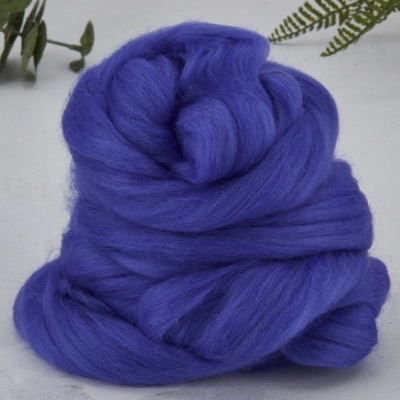 Blue Violet Dyed Merino 5.130
